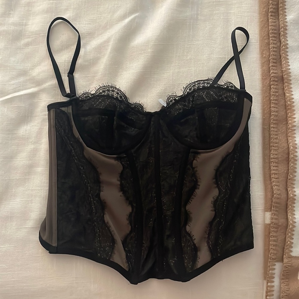 NWOT urban corset - never worn